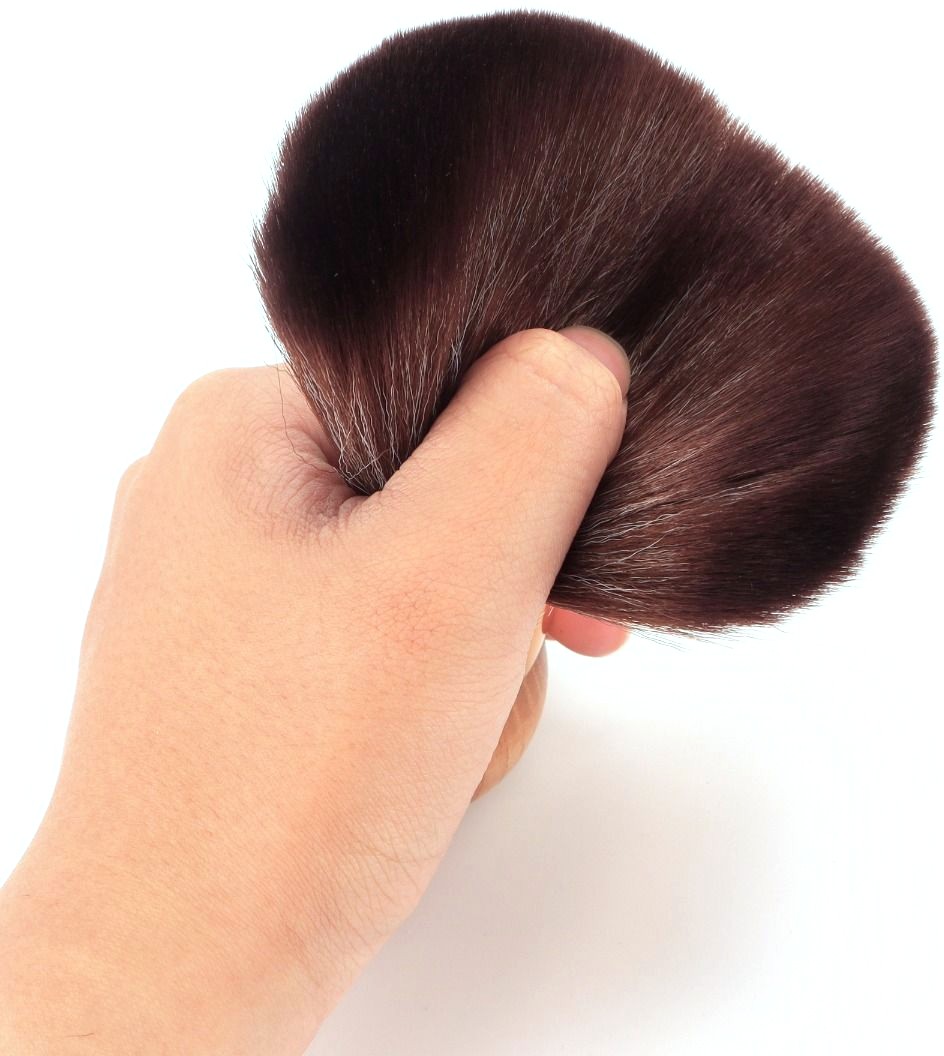  Se7en Styles Brosse &agrave; cou en bois finition dor&eacute;e 